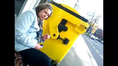 Plantureuse mère sera rayé streaming porno japonais par amant seins et éjacule dans vagin graisse tandis que son mari est pas à la maison