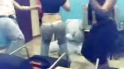 Vendre salope film porno japonais streaming donne grand-père à lécher ses pieds et baiser vous-même utiliser ce moment