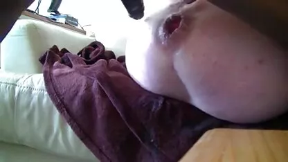 Busty sexy matura se masturber devant un jeune mec, puis lui gourmand, la fessée dans la chatte Rasage de son manga japonais porno