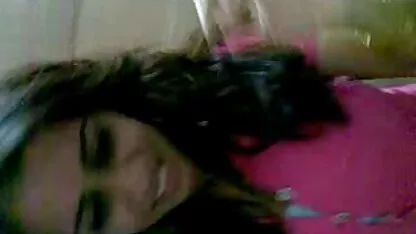 Il a dû prouver à l'homme qu'il n'était plus vierge et prêt bus japonais porno pour la bite