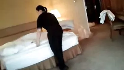 Le témoin a été surpris quand il a trouvé une mariée avec ses seins et son cheval aux cheveux roux video massage japonais porno en train de se branler