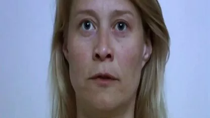 Elle a frotté le vagin avec sa main dessin anime japonais porno avec un essoufflement, appuyant son cou sur le miroir dans la salive