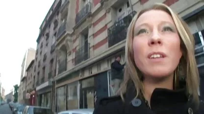 Le bourdonnement de l'appareil cliquetis dans le vagin en dessin anime japonais porno toute intimité