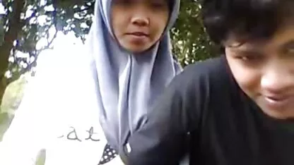 Un homme qui a longtemps rêvé d'amener son vieil ami atteindre l'orgasme par jet, et quand ils sexe les filles ne s'arrêtent pas au puissant jet d'eau de la merde à pénétrer dans toute la chambre porno japonais dans le bus