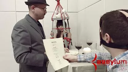 Parodies porno sur le monstre russe aux dessin animé japonais xxx yeux verts surnommé Hulk