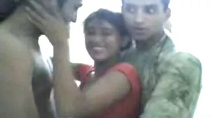 Vibrateur vide Vagin masturbation chauve japonais gay porno avec lèvres creux