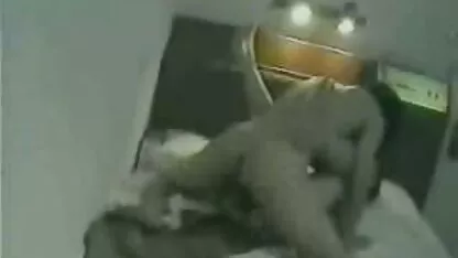 Étudiant russe Natasha sauter train japonais porno les jeunes membres du Département pour obtenir de l'argent