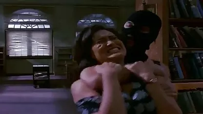 Les Parents enseignent à leur fille le sacrement de l'amour de la copulation, ignorant complètement la caméra cachée manga japonais porno