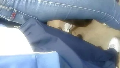 Puzan ont tendance à de jeunes lingettes pour avoir des relations sexuelles, mais avant, elle l'a film porn japonais fouetté avec un fouet sur le cul au rouge