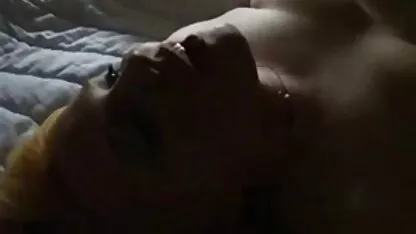 Un jeune Philippin a envoyé son père Bonjour sans culotte avec vagin nu et ouvrir sa chemise porno dessin animé japonais