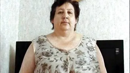 Frappé son petit ami dans le cul sur le balcon avec sa tête par la fenêtre, il a crié le porno japonais public long du chemin à cause du désir d'Impie