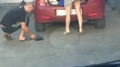 Les enseignants permettent aux le porno japonais élèves d'examiner le vagin, de prendre leurs doigts et de caresser le clitoris avec leur langue