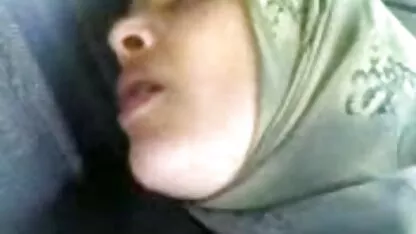 Transe lécher le vagin femme film japonais sexe noire et a donné son poulet pâteux dans la bouche à la gorge